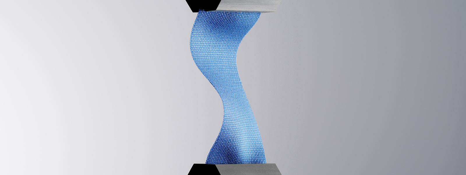 <h3 style="text-align: center;"><span style="color: #ffffff;"><strong>Rejoignez la marque de fibres textiles la plus reconnue au monde et bénéficiez d’un saoutien sur-mesure.</strong></span></h3>